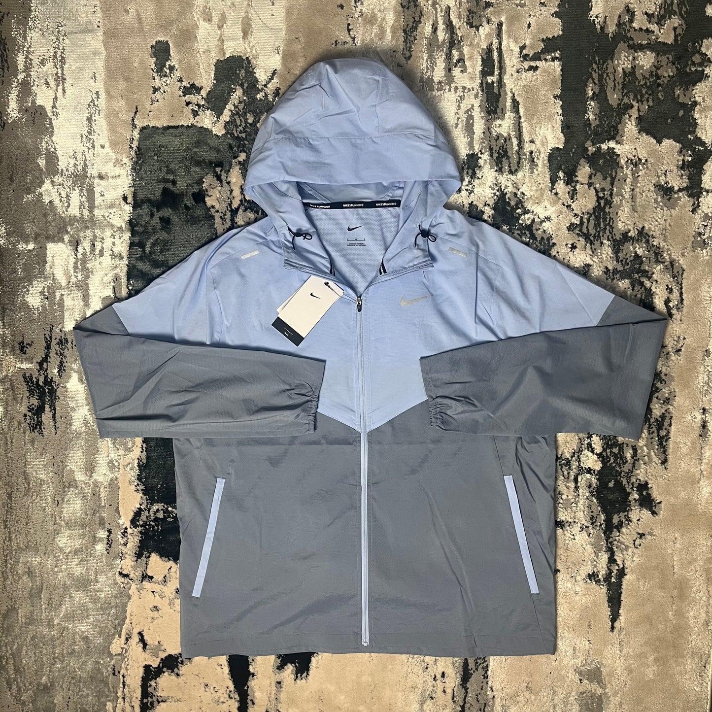 NIKE REPEL WINDBREAKER - ICE BLUE