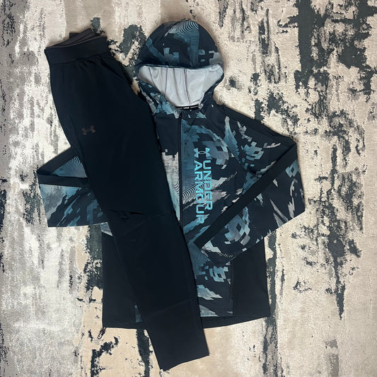 UNDER ARMOUR STORM PRINTED WINDBREAKER TRACKSUIT SET