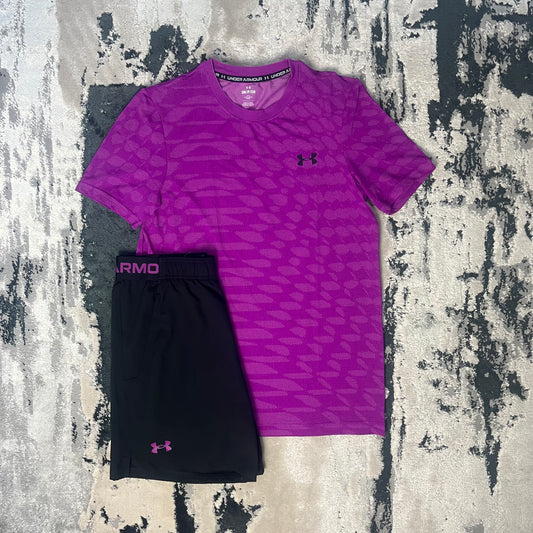 UNDER ARMOUR SEAMLESS T SHIRT / SHORT SET - PURPLE