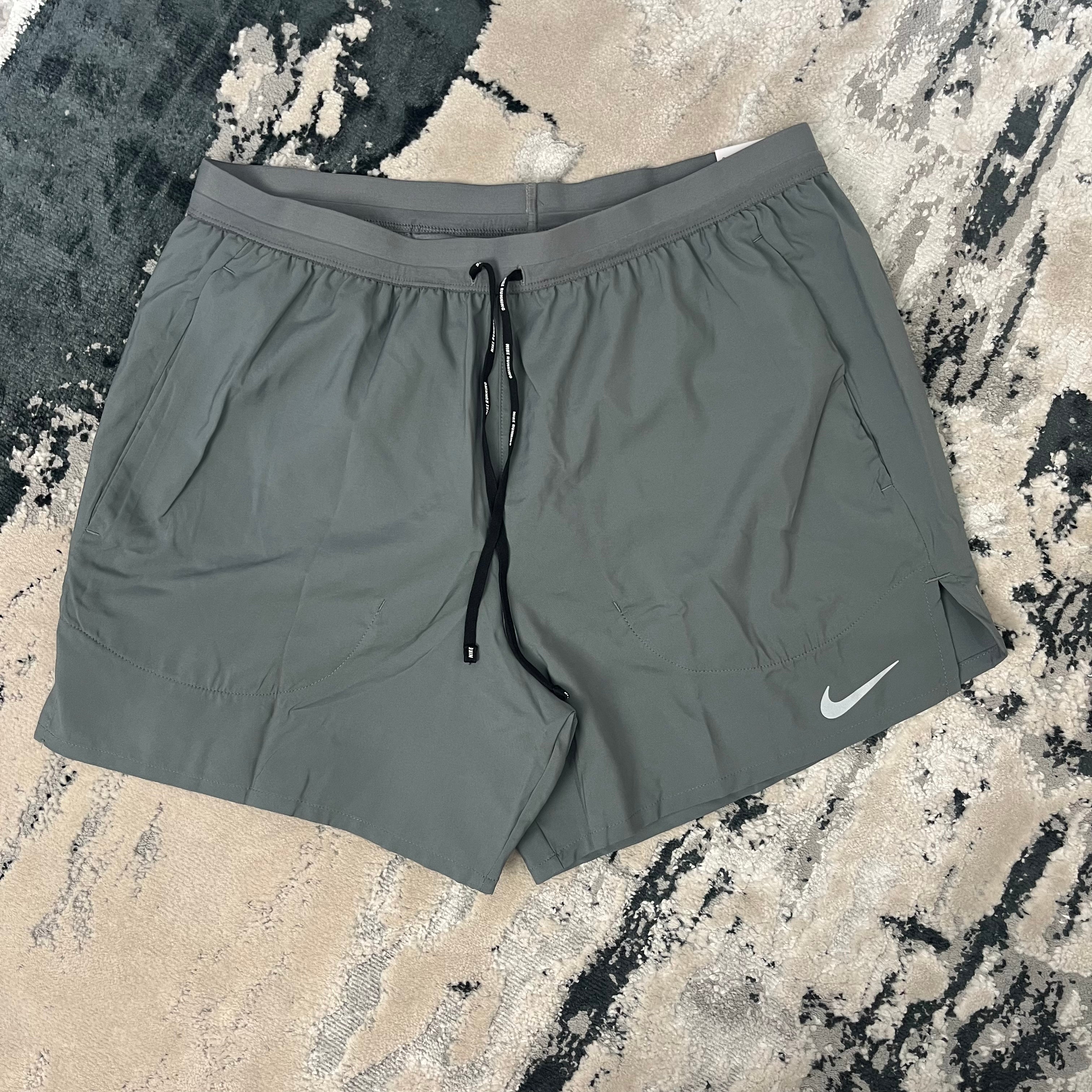 Nike flex stride shorts grey online