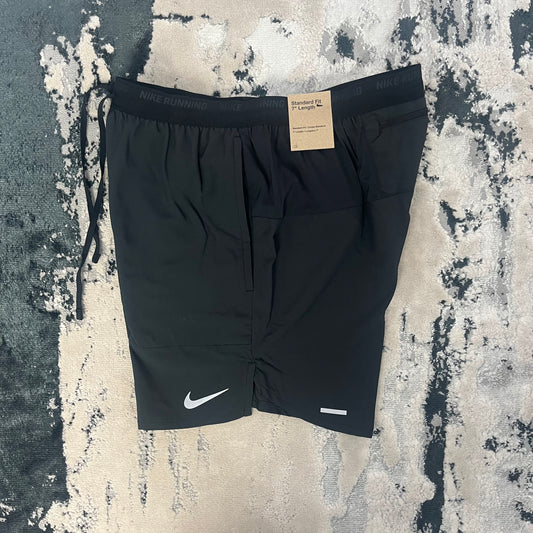 NIKE DRI FIT FLEX STRIDE 7 INCH SHORTS - BLACK