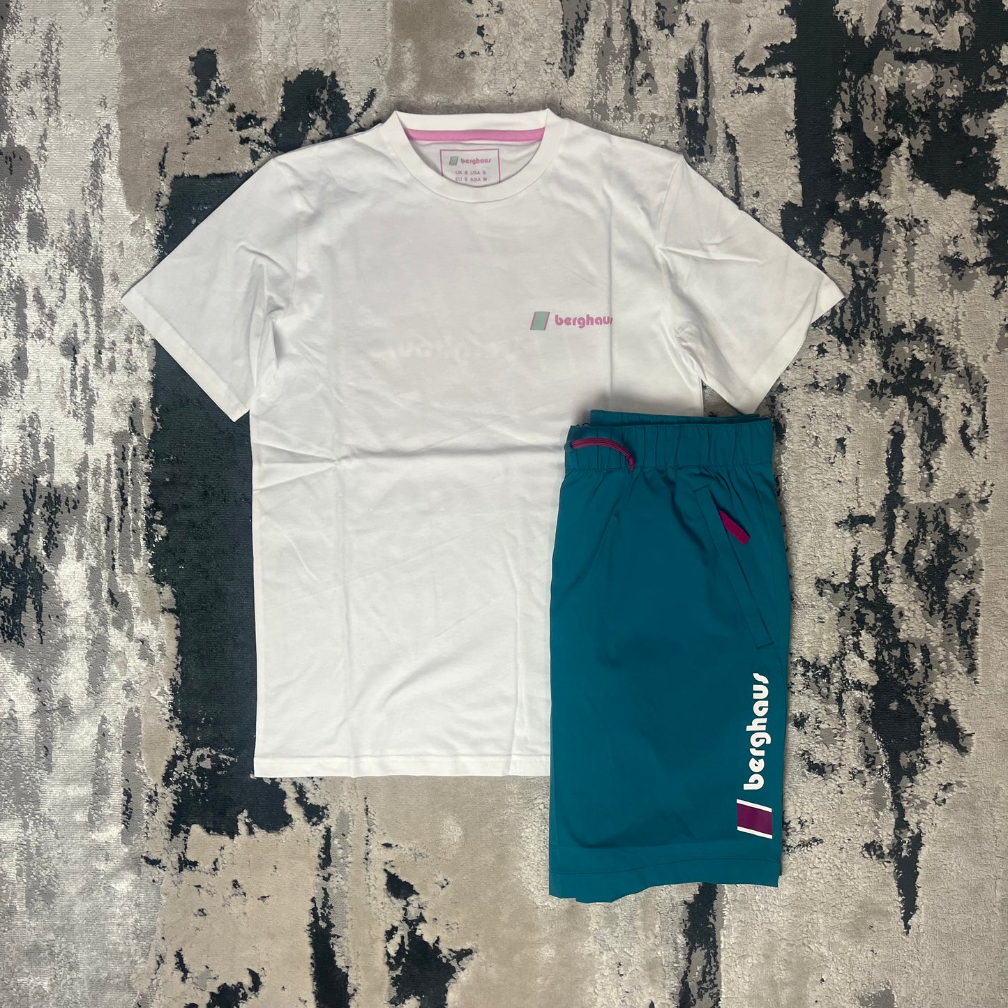 BERGHAUS PRINTED T SHIRT SET - WHITE / BLUE / PINK