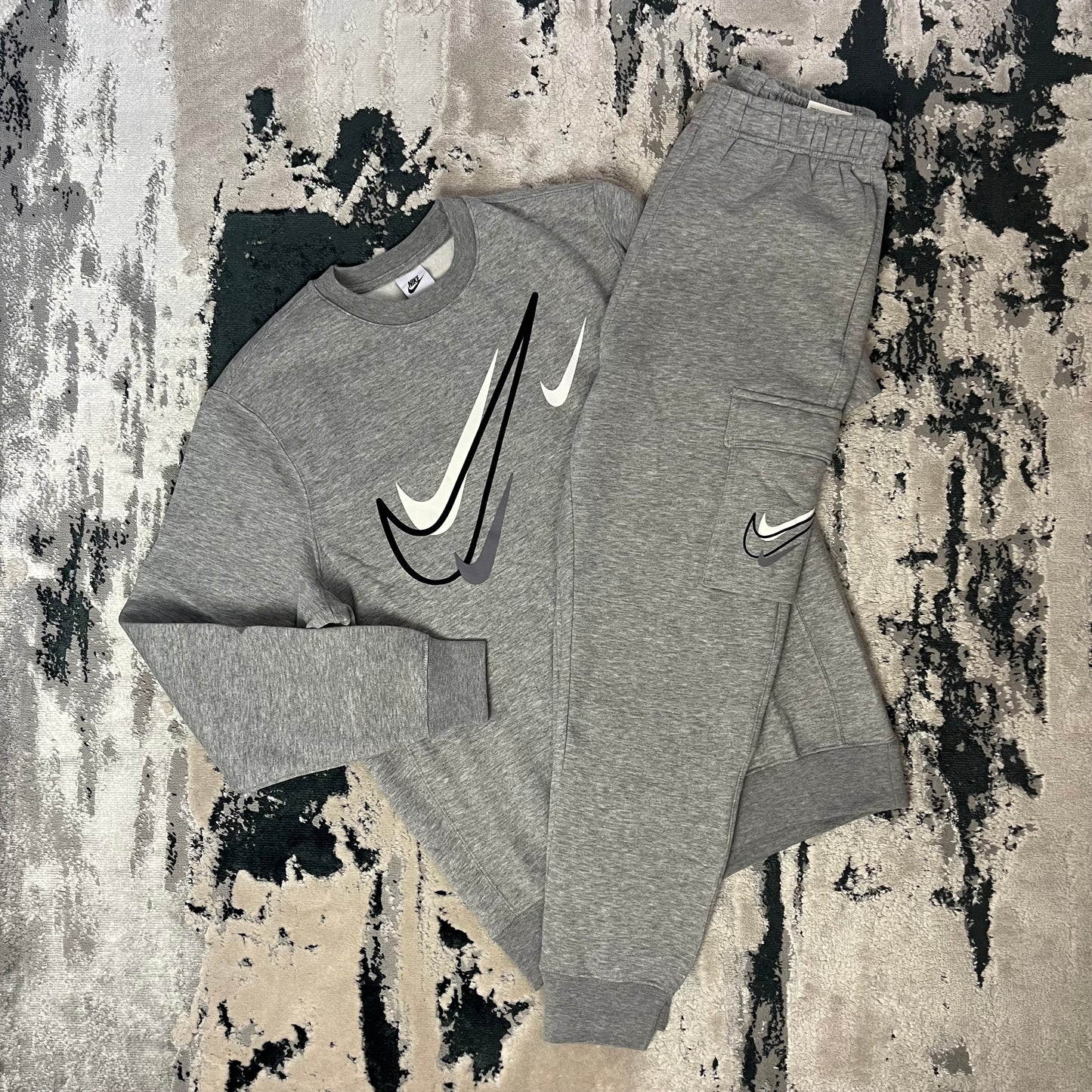 NIKE SPORTSWEAR FLEECE TRACKSUIT - GREY