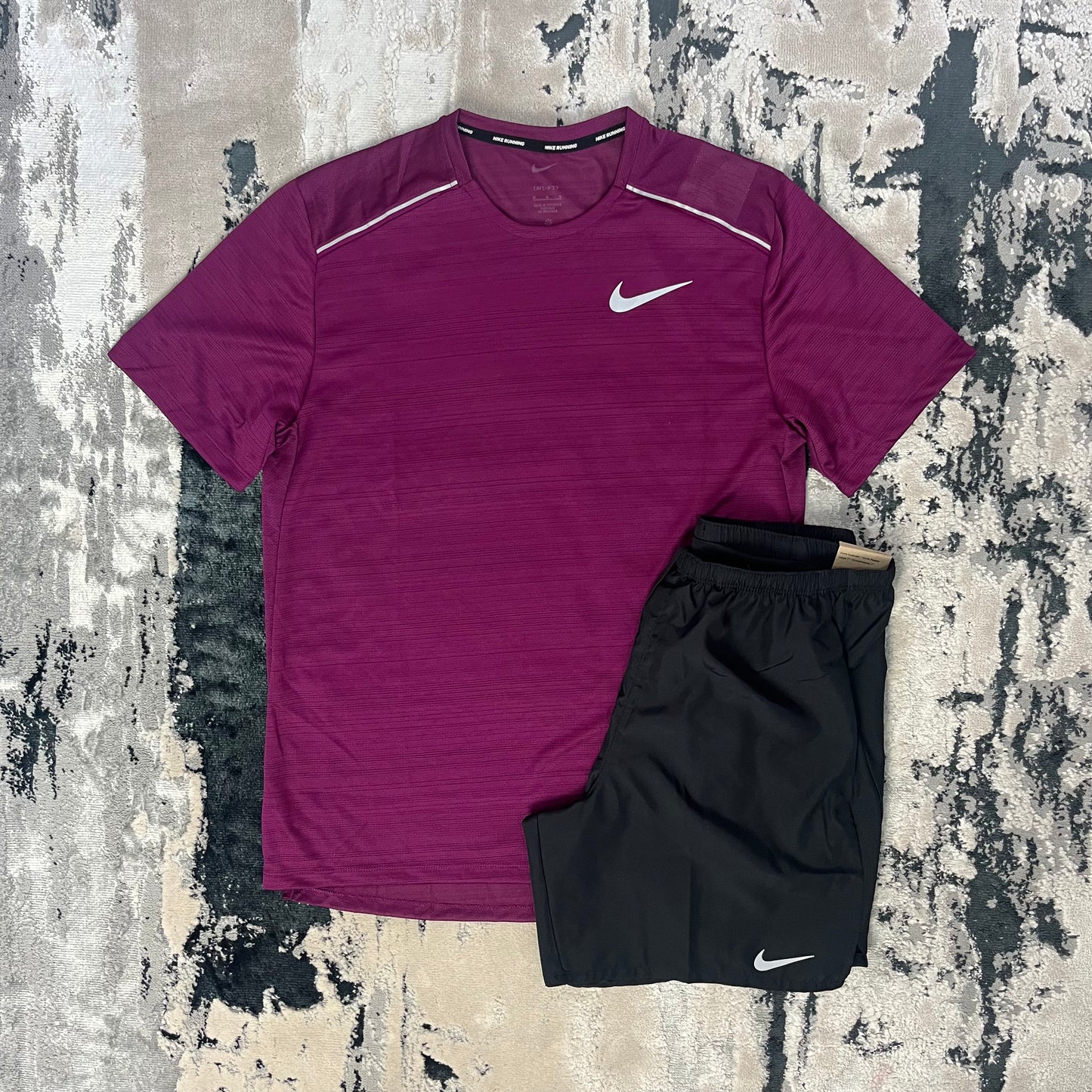 NIKE DRI FIT MILER 1.0 CHALLENGER SET - SANGRIA