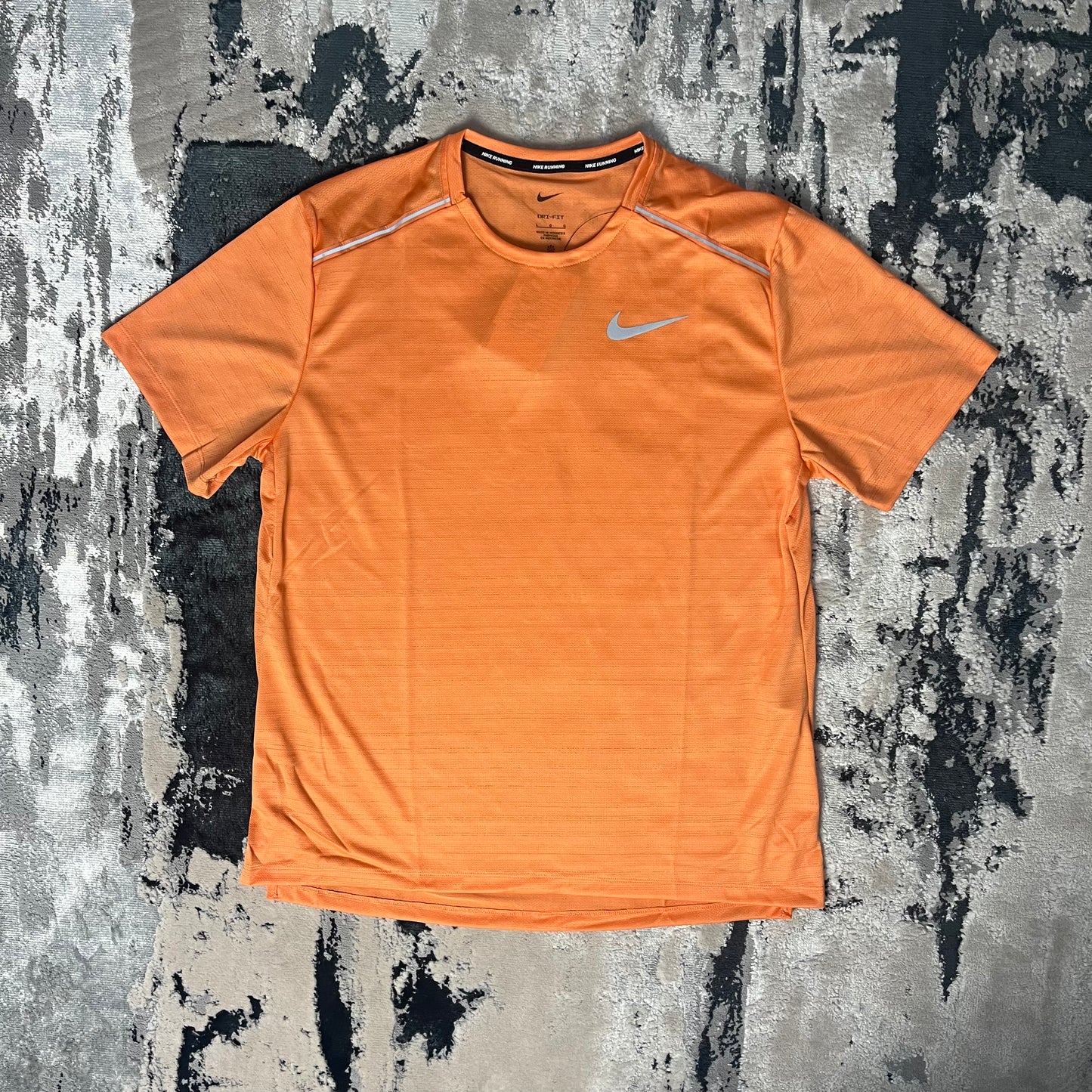 NIKE MILER 1.0 T SHIRT - ORANGE TRANCE