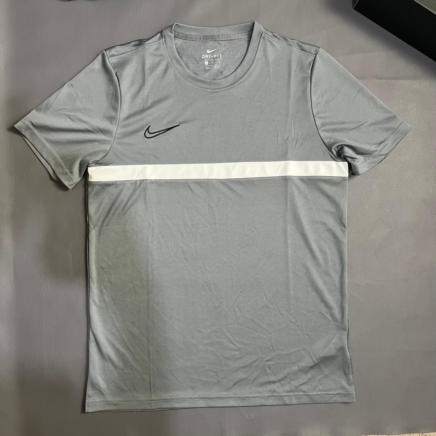 NIKE DRI FIT ACADEMY T SHIRT GREY