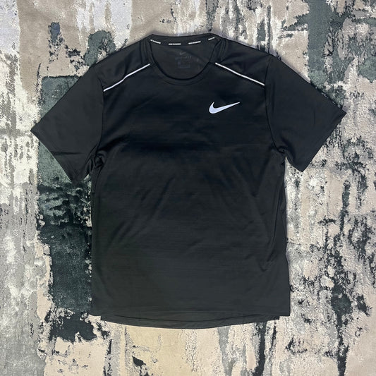 NIKE DRI FIT MILER T SHIRT - BLACK