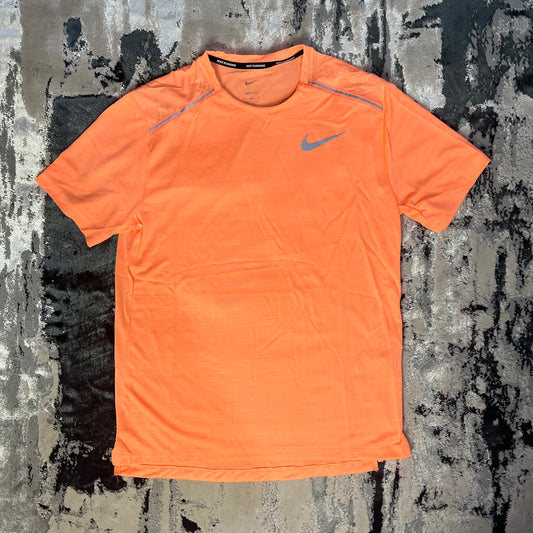 NIKE MILER 1.0 T SHIRT - ORANGE PULSE