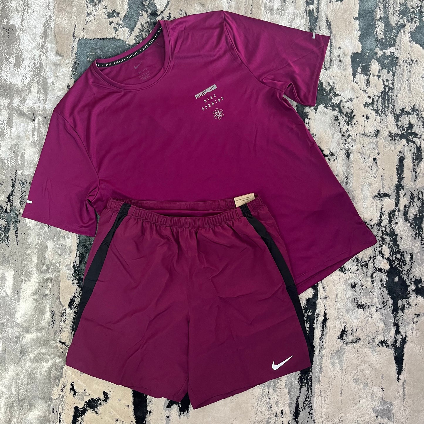 NIKE DRI FIT RUNNING DIVISION 365 SHORT SET - PURPLE