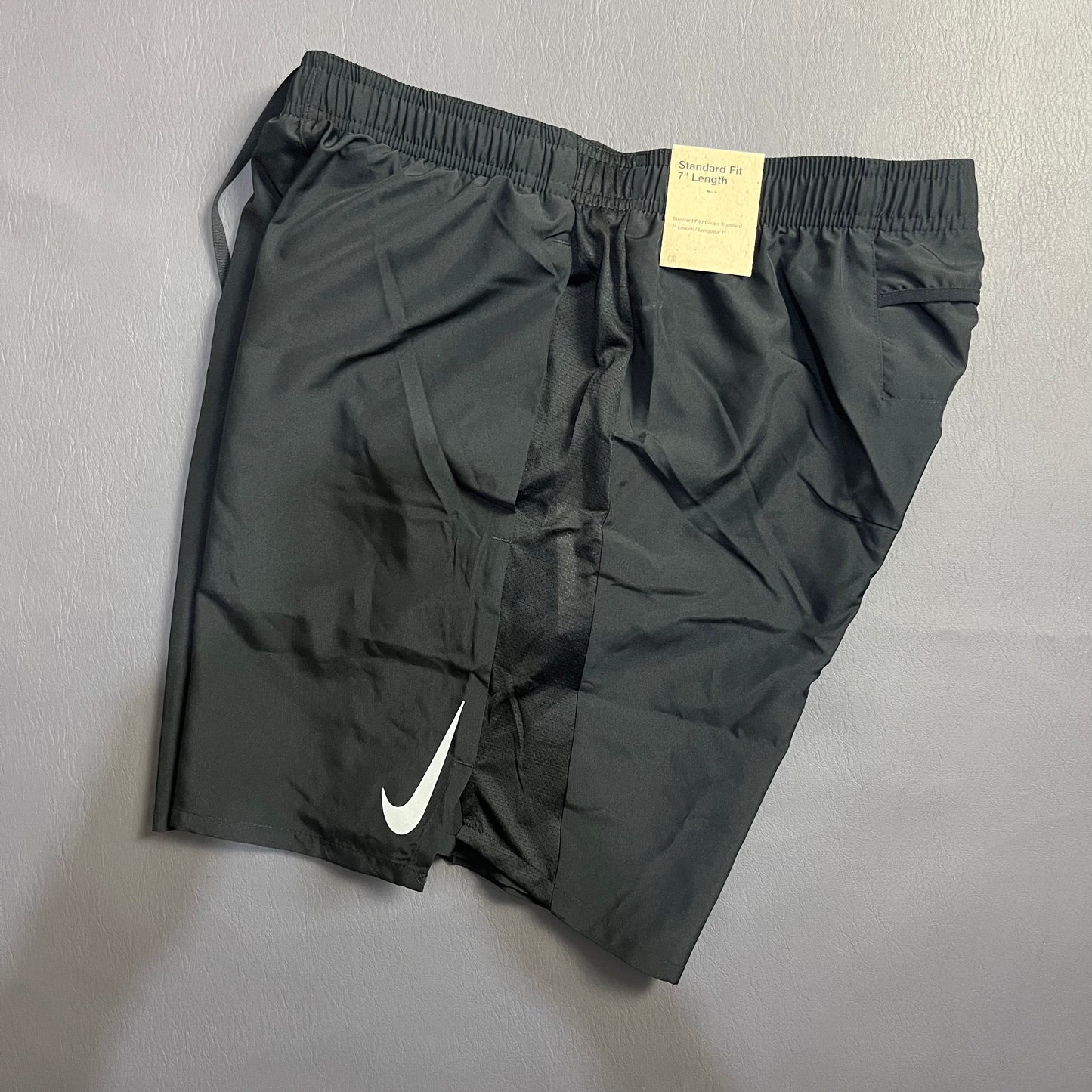 NIKE DRI FIT 7 INCH SHORTS BLACK